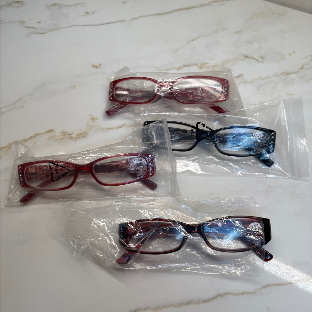 Reading glasses -   Set of 4 bling readers 2.00